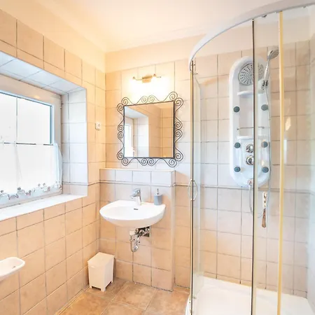 Kraemer Holiday home Lessach